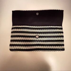 Banana Republic Clutch Bag, black & White, never used